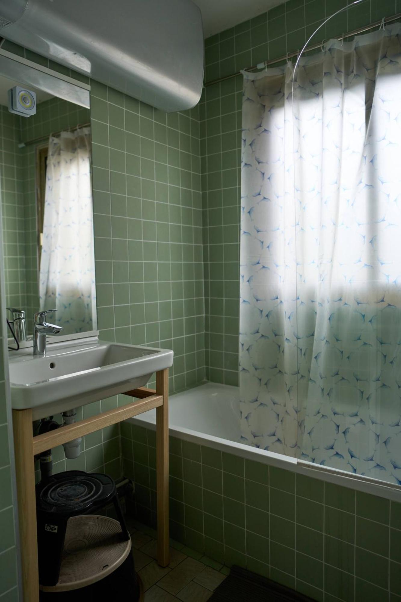 Entiry Apartment, Private Rooms In Paris Eksteriør bilde
